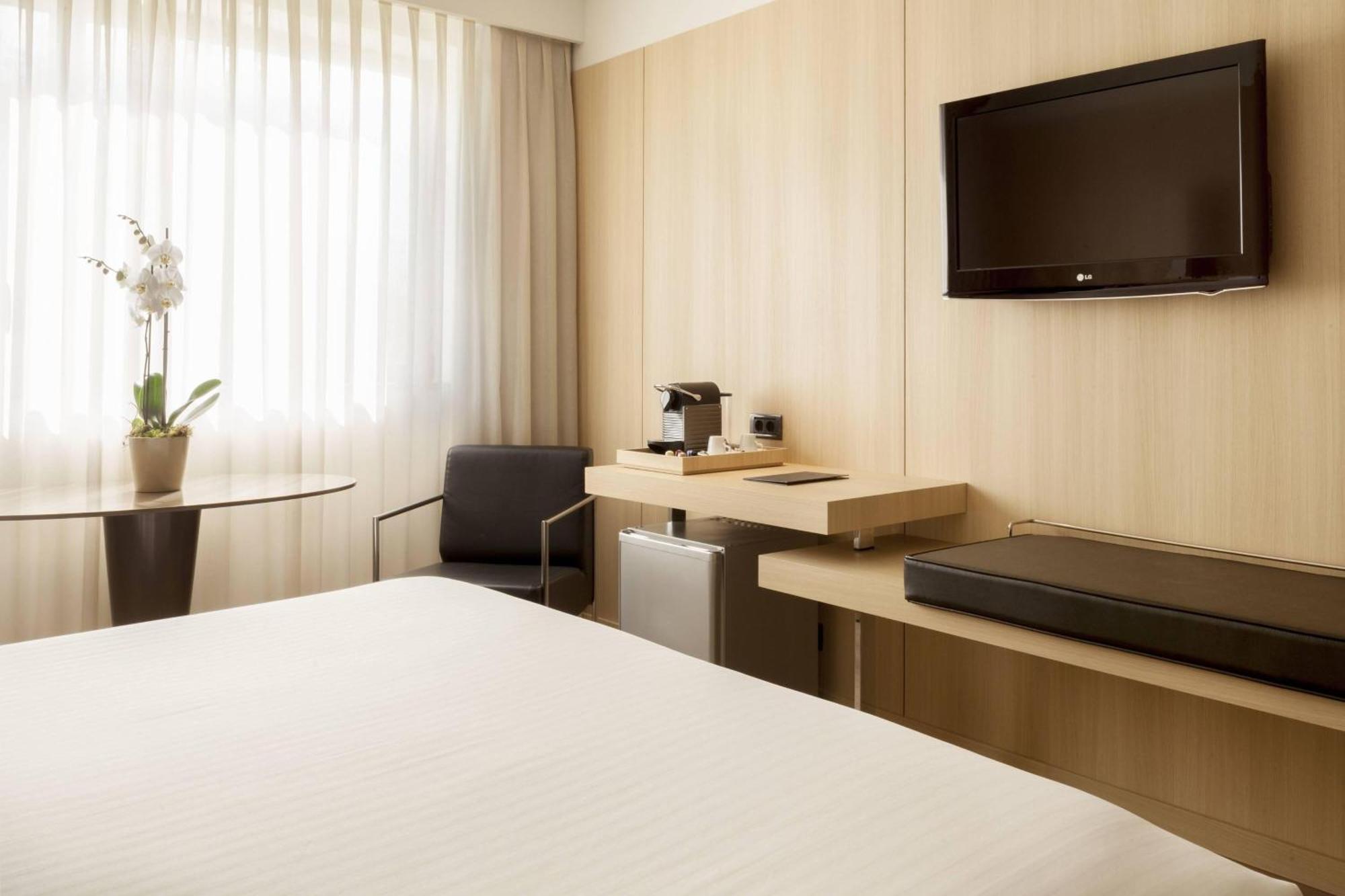 Ac Hotel Cordoba By Marriott Exterior photo